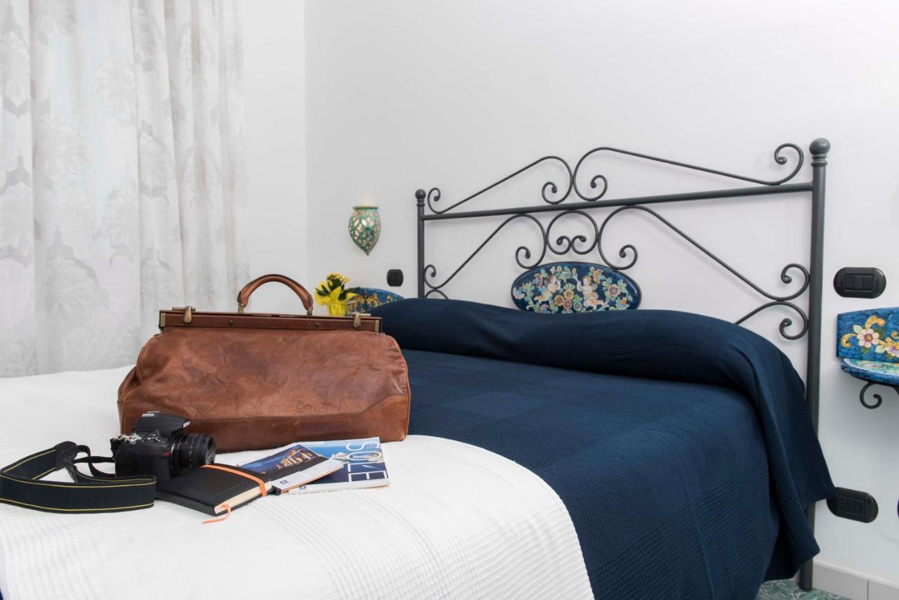 B&B Palazzo Pinto Vietri Eksteriør billede