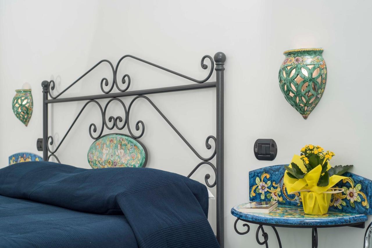 B&B Palazzo Pinto Vietri Eksteriør billede