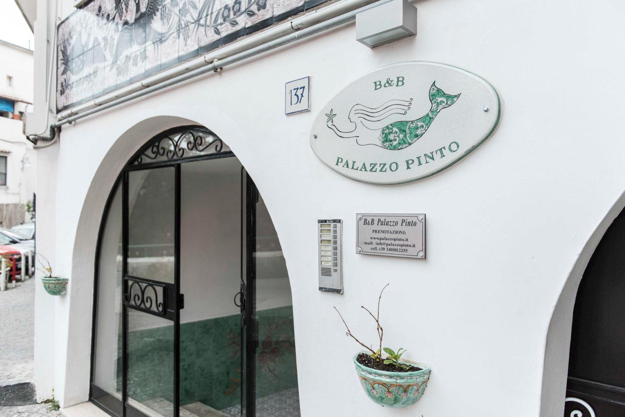 B&B Palazzo Pinto Vietri Eksteriør billede